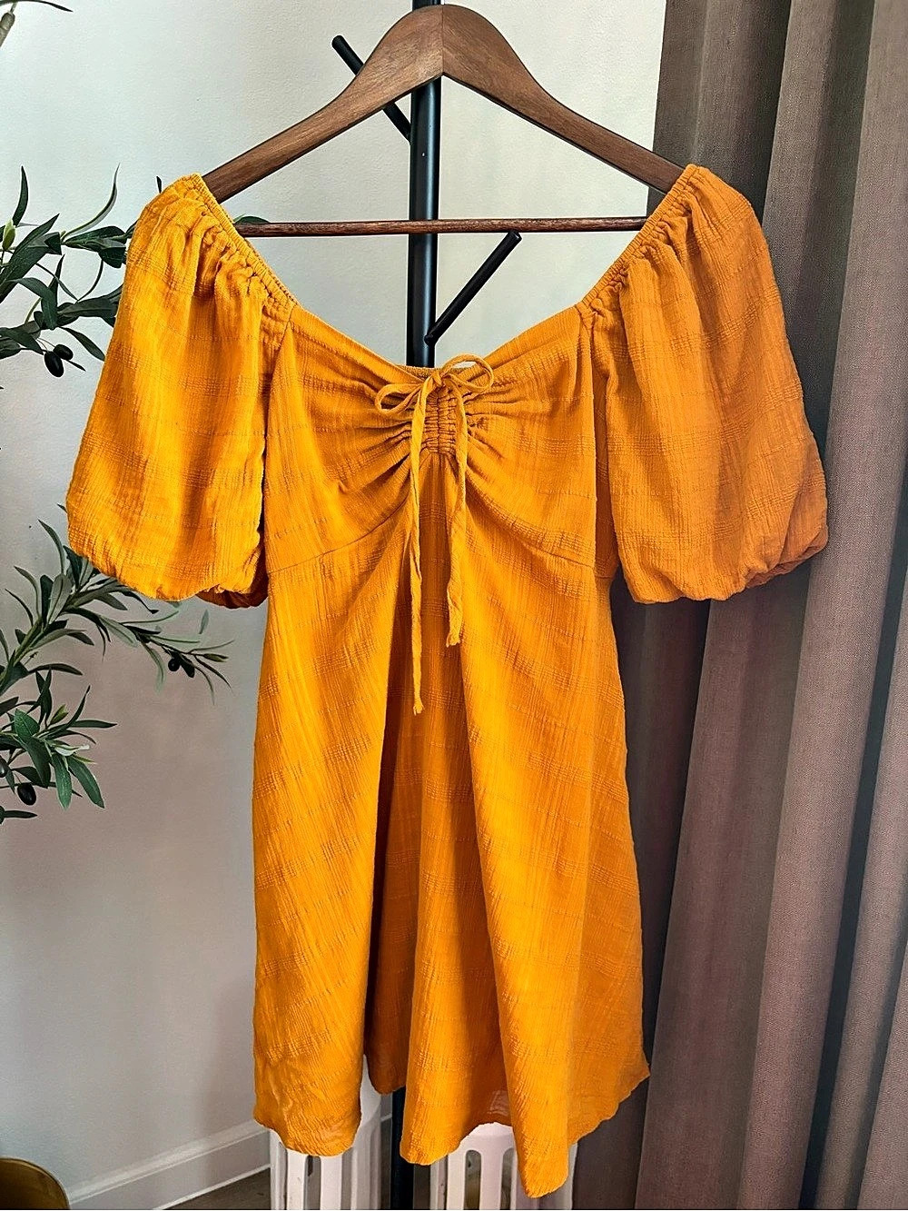 Copper Key Mini Puff Sleeve Dress in Orange Size Small